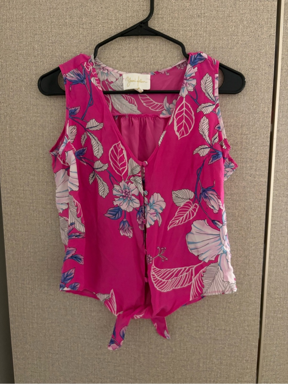 Yumi Kim Blouse Size Medium 100% Silk
